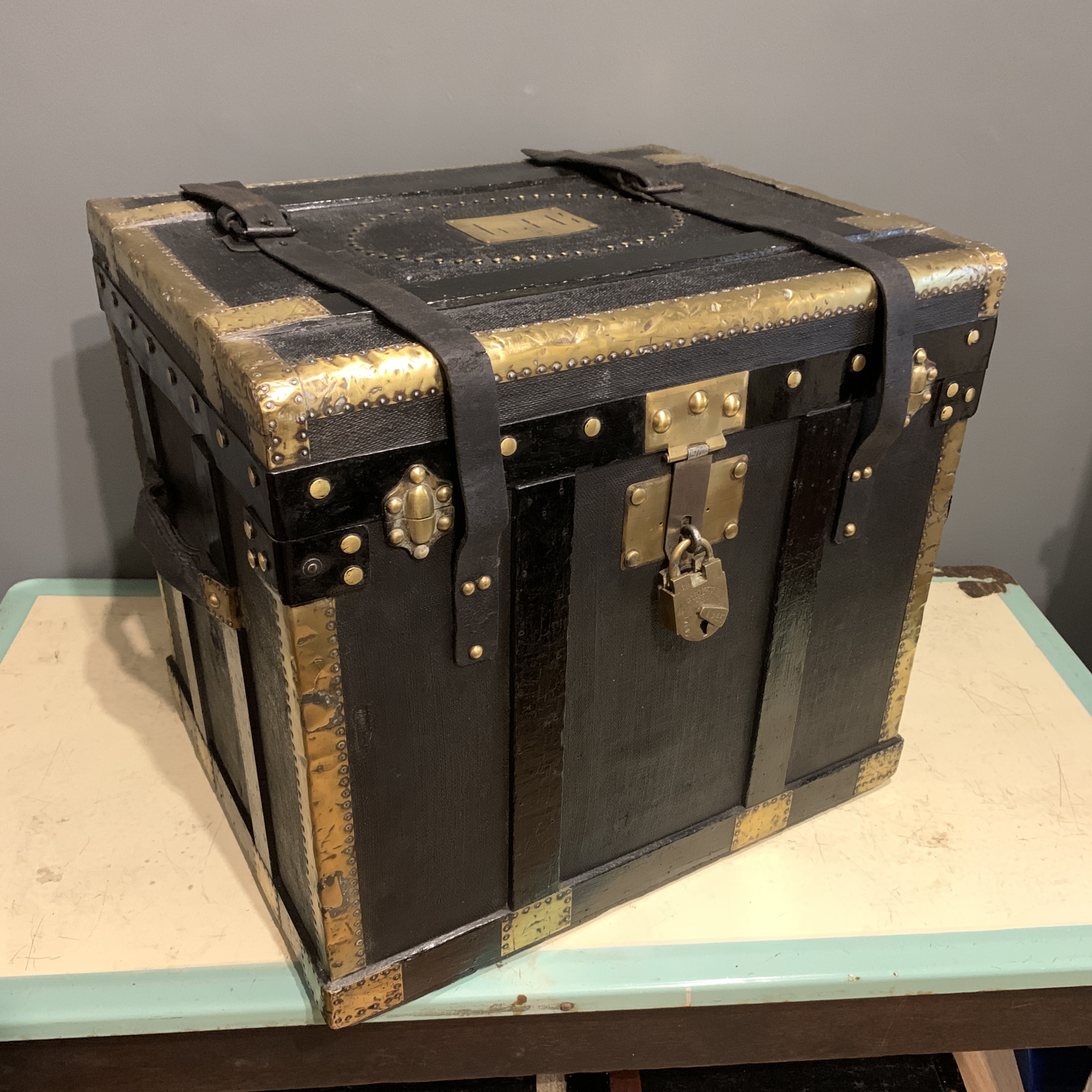 lockable and bound square trunk