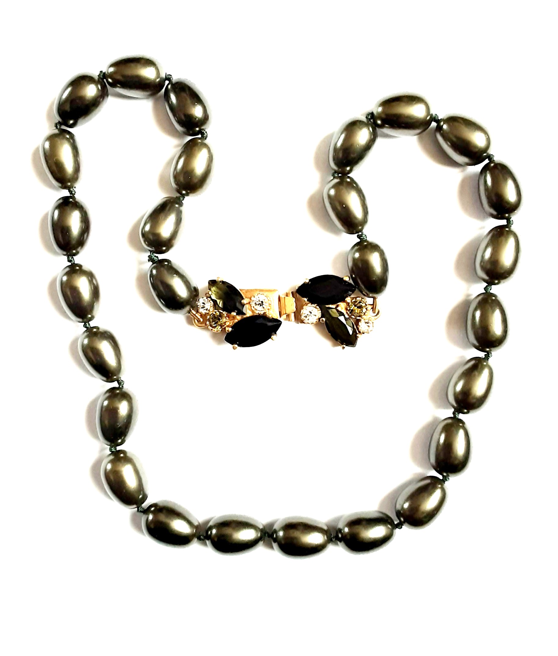 Money grey pearl beads necklace