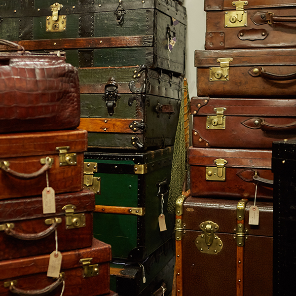 Tin Tin Collectables & Luggage | Alfies Antique Market | London’s Largest Indoor Antique and Vintage Market