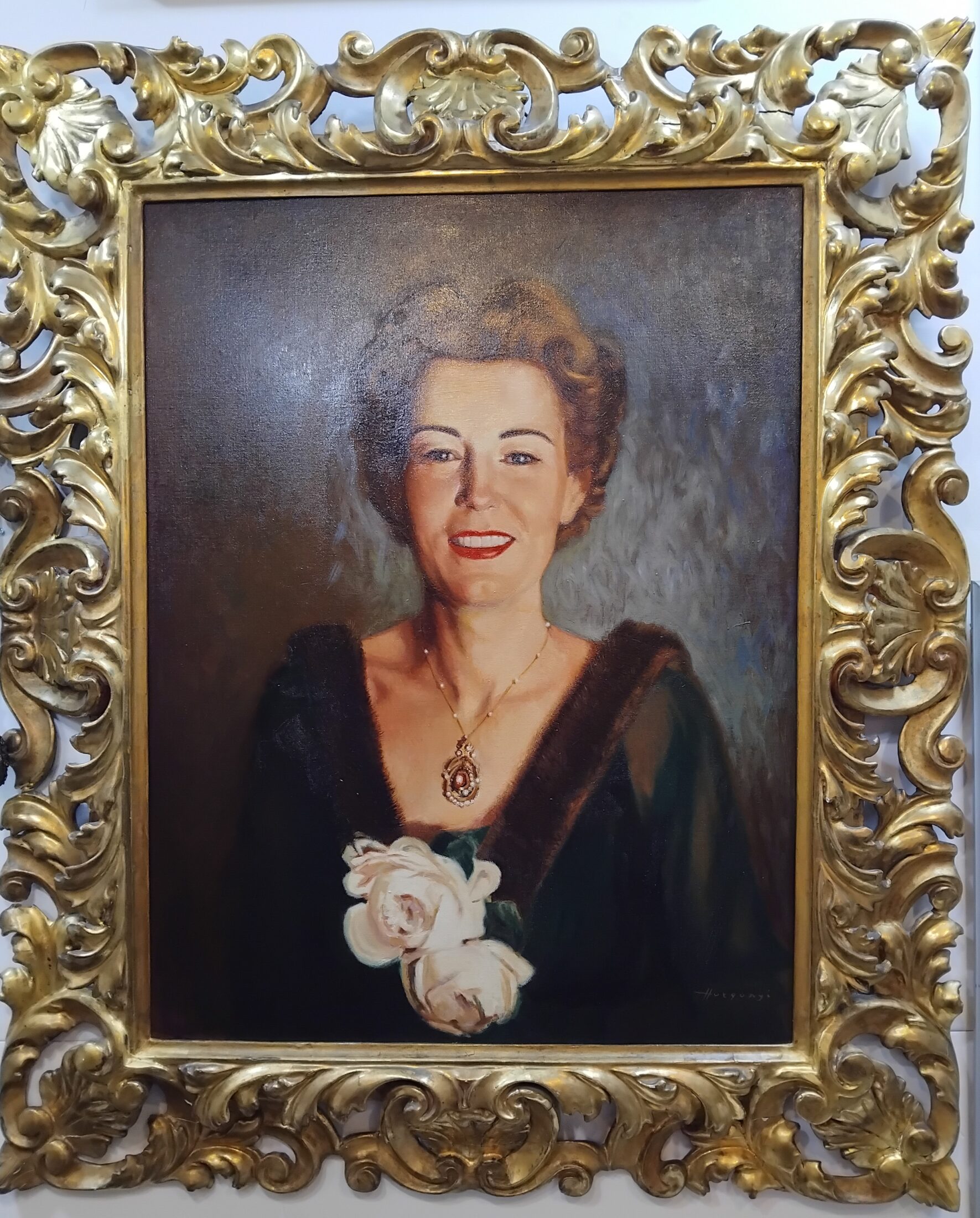 Gunnersbury Arts | Alfies Antique Market | London’s Largest Indoor Antique and Vintage Market